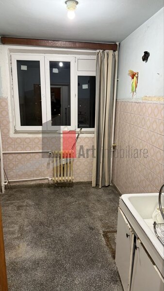 Piata Gorjului Apartament cu 2 camere de vanzare